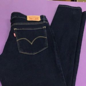 Levi’s dark skinny jeans size 29
